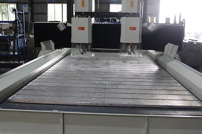 双头铝材精雕机