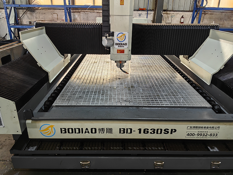 铝材板雕刻机