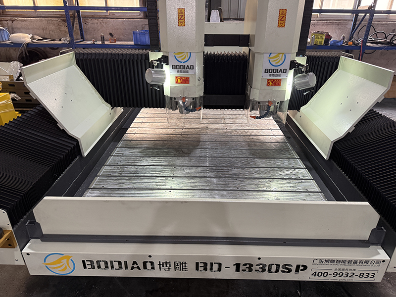 双头铝板精雕机