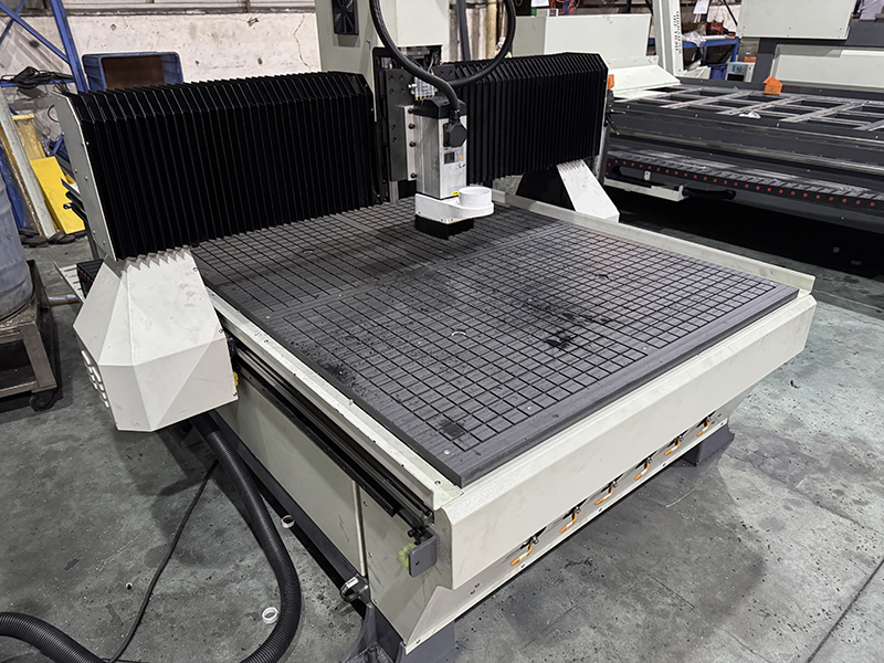 高速木工精雕机